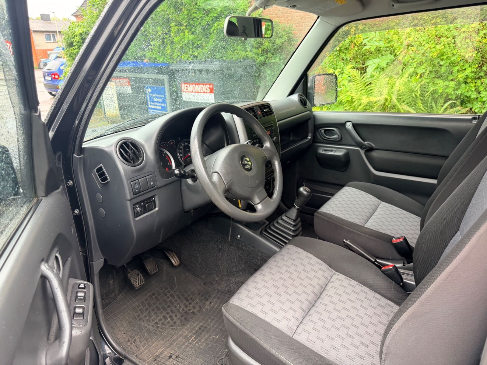 Suzuki Jimny – Bild 8