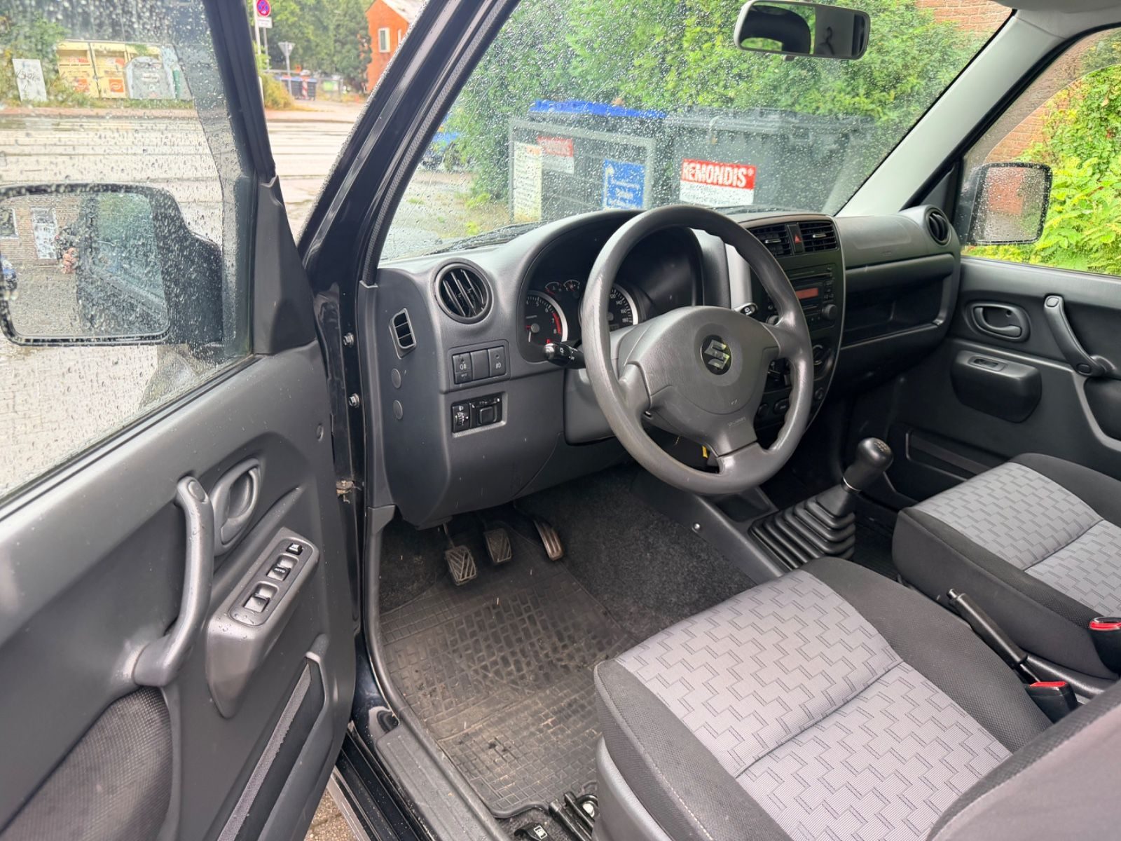 Suzuki Jimny – Bild 4