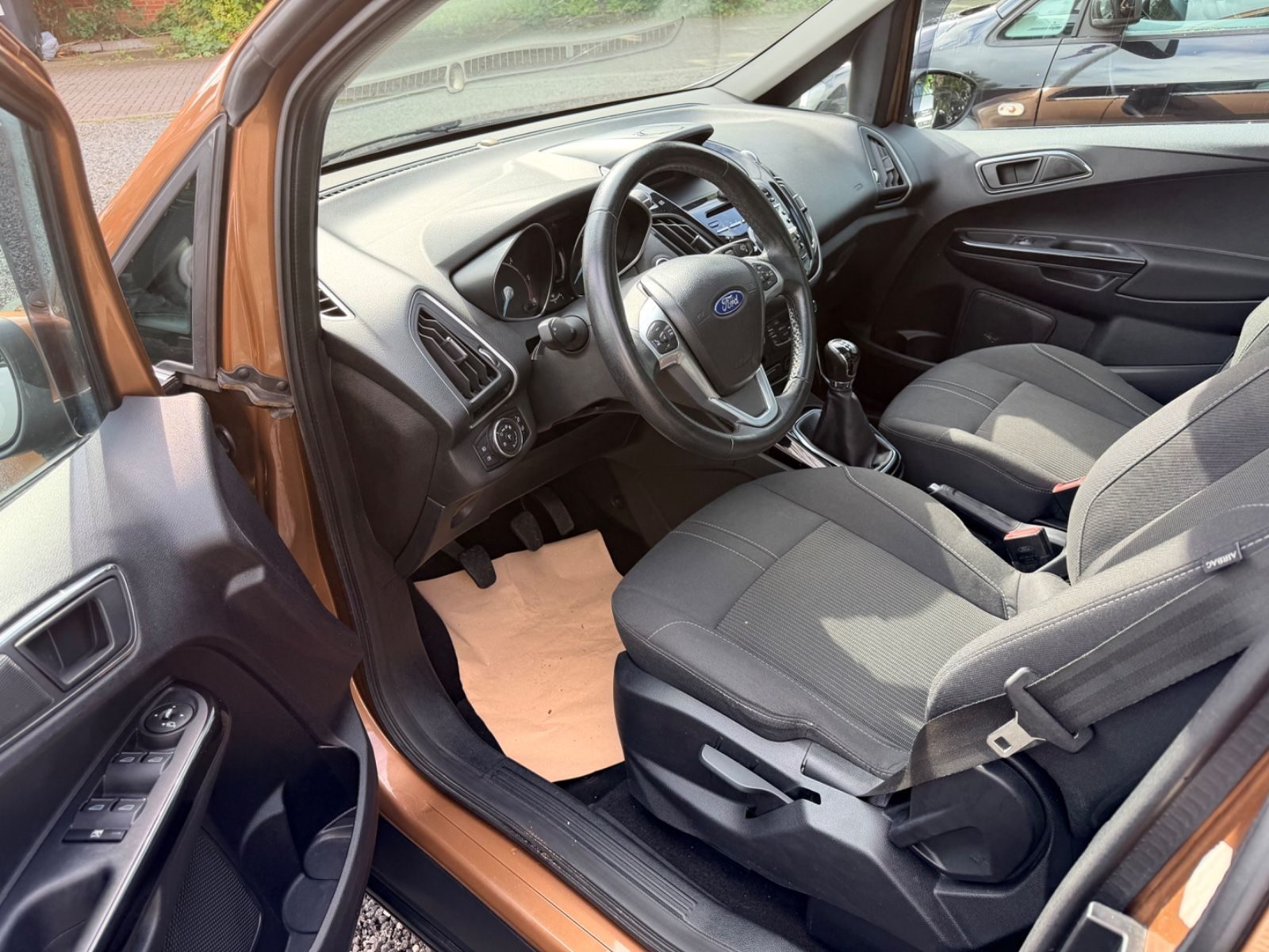 Ford B-Max – Bild 11