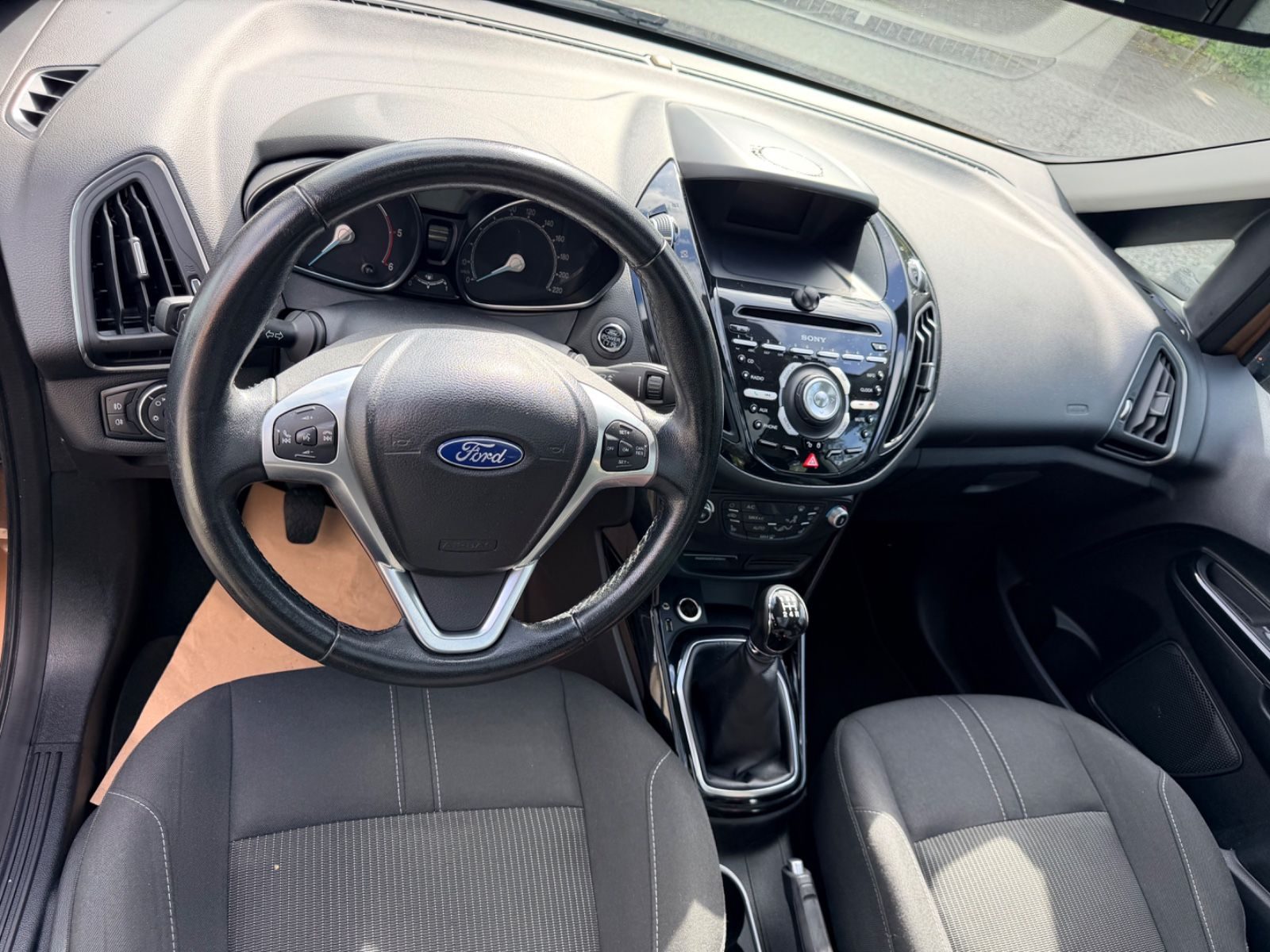 Ford B-Max – Bild 9