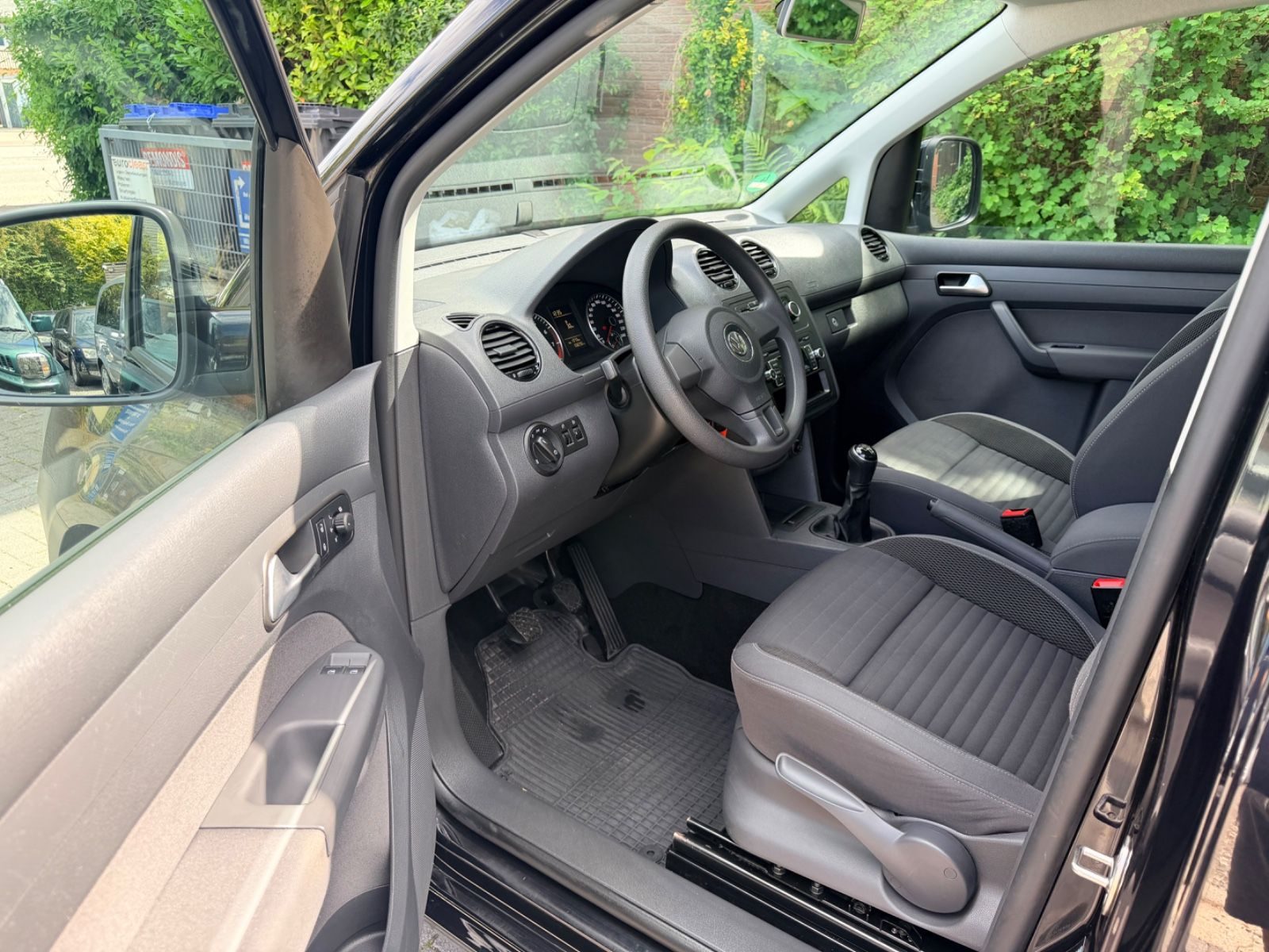 Volkswagen Caddy – Bild 8